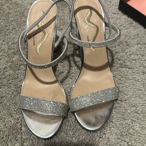 Nina sandals